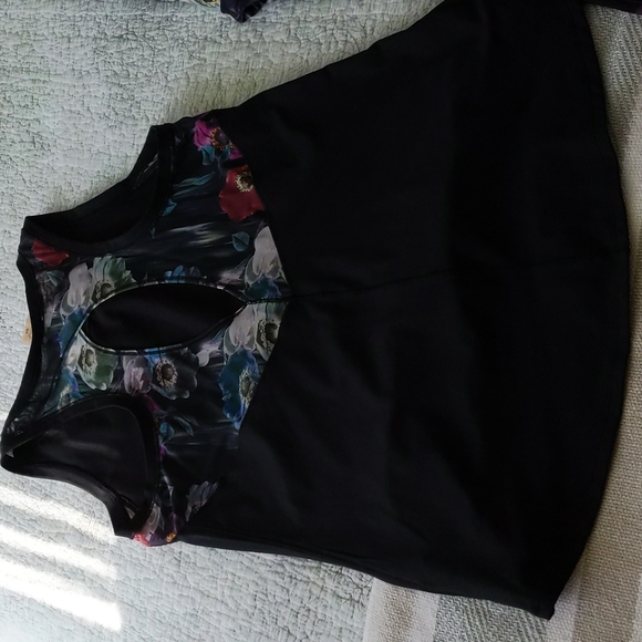 EUC Calia set Top M bottom S - Picture 3 of 8